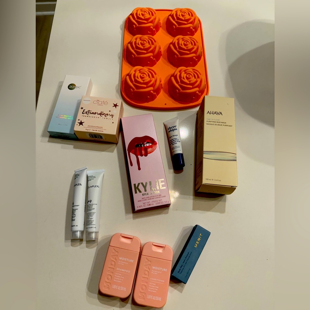 NWT beauty bundle